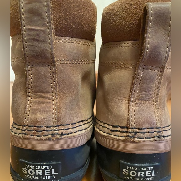 Kids Sorel Boots, Black and Suede - Picture 2 of 4